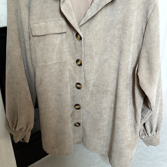 Nasty Gal Corduroy Oversized Button Up Shirt - Picture 3 of 8